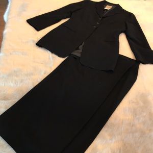 Sara Sturgeon Black Wool Crepe 2pc Suit